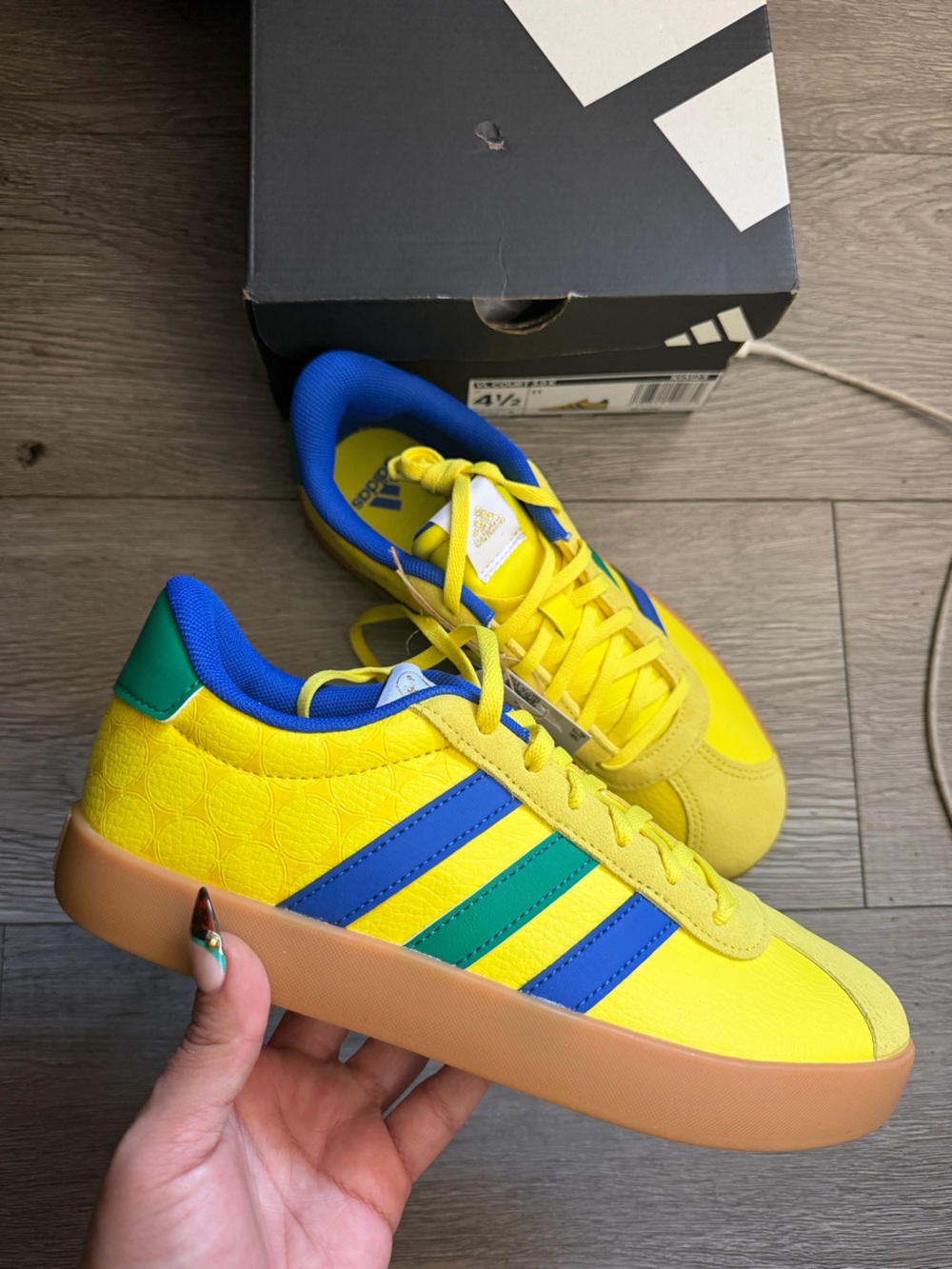 Adidas Kids VL Court 3.0 sneakers size 4.5Y
